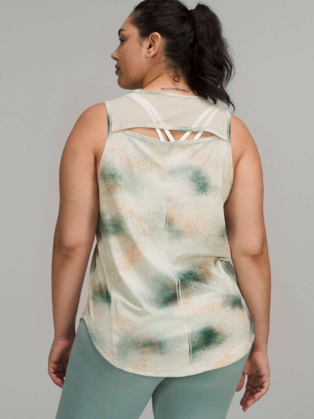 Lululemon Sculpt Tank Top Spray Camo Silver Med 8 Vent Flap